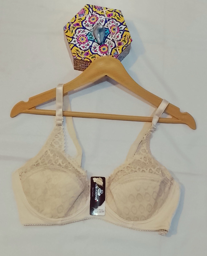 سوتین دانتل فنر دار زیر نخ کاپ D وارداتی کیفیت عالی|دت لند